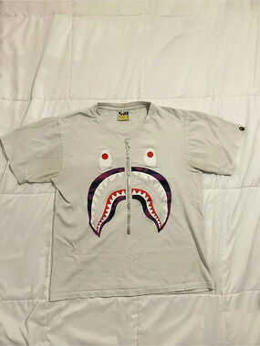 A Bathing Ape BAPE Shark Zip T-Shirt Graphic Tee Boys Small Gray